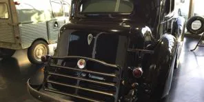 Auto nera