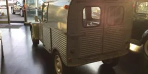 Auto bianca
