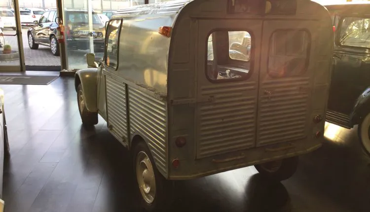 Auto bianca